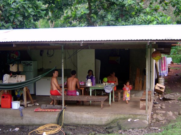 Serge Kohueinui and  family.